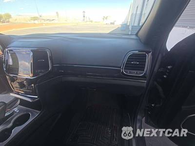 2020 Jeep Grand Cherokee Overland - zdjęcie 16 z 23 - miniatura