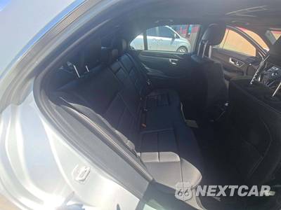 2016 Mercedes-Benz E 350 Sport Sedan - zdjęcie 13 z 28 - miniatura