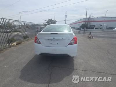 2018 Nissan Versa Sedan SV - zdjęcie 4 z 34 - miniatura