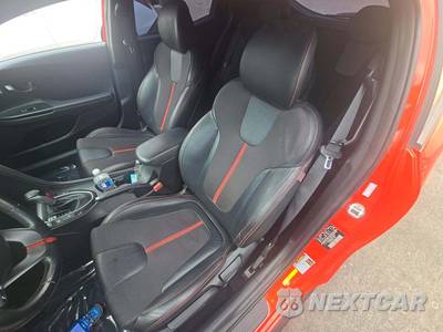 2019 Hyundai Veloster Turbo - zdjęcie 6 z 31 - miniatura
