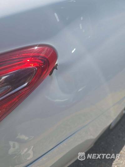 2017 Toyota Camry LE - zdjęcie 20 z 26 - miniatura