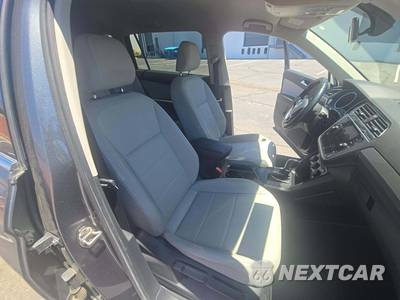 2019 Volkswagen Tiguan SE - zdjęcie 16 z 28 - miniatura