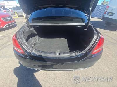 2018 Mercedes-Benz C 300 4MATIC Sedan - zdjęcie 11 z 26 - miniatura