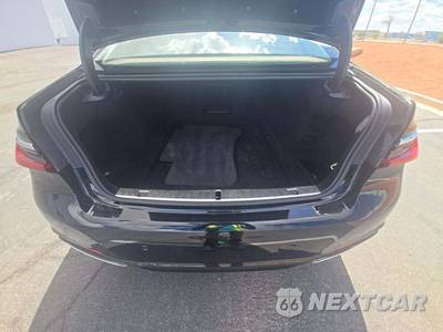 2021 BMW 7 Series Sedan 740i - zdjęcie 11 z 27 - miniatura