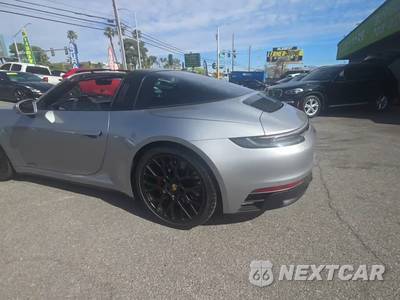 2024 Porsche 911 Targa 4 GTS - zdjęcie 3 z 22 - miniatura