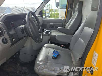 2014 Ford Super Duty E-350 Cutaway DRW - zdjęcie 6 z 22 - miniatura