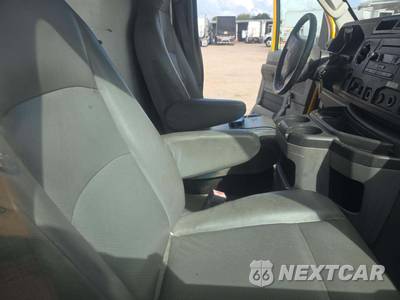 2014 Ford Super Duty E-350 Cutaway DRW - zdjęcie 15 z 22 - miniatura