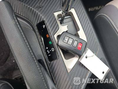2015 Toyota RAV4 Limited - zdjęcie 8 z 24 - miniatura
