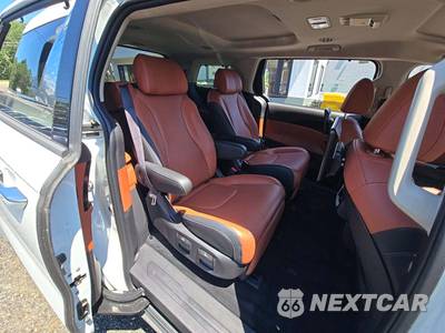 2022 Kia Carnival MPV SX Prestige 121.7" WB - zdjęcie 17 z 26 - miniatura