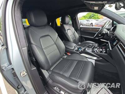 2020 Porsche Cayenne Turbo Coupe - zdjęcie 18 z 22 - miniatura