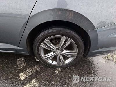 2019 Volkswagen Jetta SEL Premium - zdjęcie 22 z 25 - miniatura