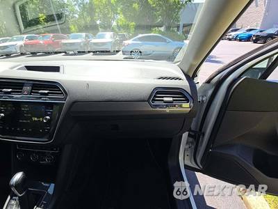 2019 Volkswagen Tiguan SE - zdjęcie 19 z 25 - miniatura