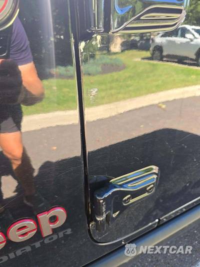 2020 Jeep Gladiator Rubicon Crew Cab Medium Bed - zdjęcie 23 z 31 - miniatura