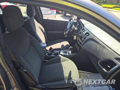 2012 Chrysler 200 Touring Sedan - zdjęcie 14 z 22 - miniatura