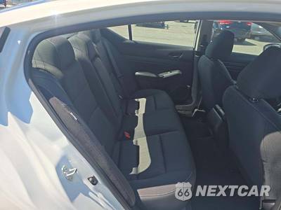 2026 Nissan Altima SV - zdjęcie 13 z 21 - miniatura