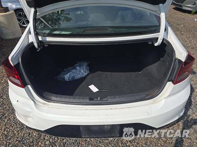 2020 Hyundai Elantra Value Edition Sedan - zdjęcie 14 z 29 - miniatura