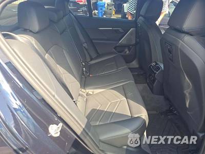 2026 BMW 5 Series Sedan 540i xDrive M SPORT LINE - zdjęcie 16 z 24 - miniatura