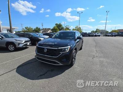 2025 Volkswagen Atlas Cross Sport 2.0T SE w/Technology
