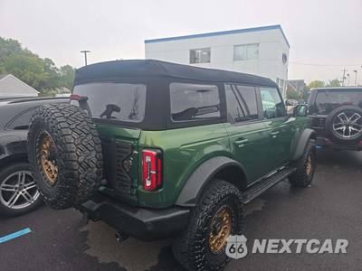 2023 Ford Bronco Outer Banks Advanced - zdjęcie 3 z 23 - miniatura