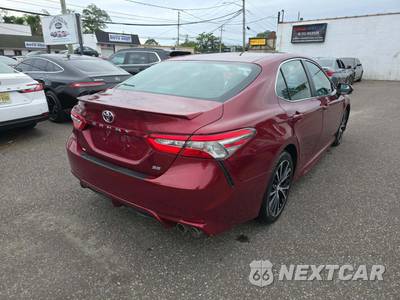 2018 Toyota Camry SE - zdjęcie 3 z 21 - miniatura