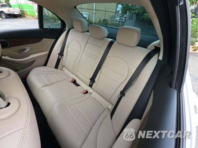 2021 Mercedes-Benz C 300 4MATIC Sedan - zdjęcie 13 z 24 - miniatura