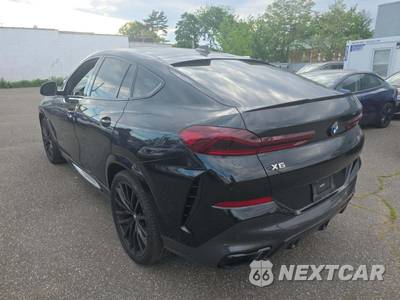 2021 BMW X6 Sports Activity Coupe M50i - zdjęcie 2 z 22 - miniatura