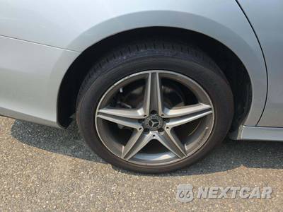 2020 Mercedes-Benz E 350 4MATIC Sedan - zdjęcie 23 z 27 - miniatura