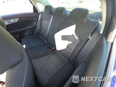 2024 Kia Forte LXS - zdjęcie 13 z 26 - miniatura