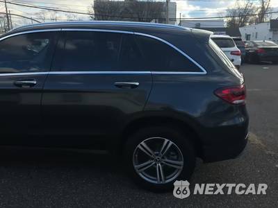 2022 Mercedes-Benz GLC 300 - zdjęcie 3 z 24 - miniatura