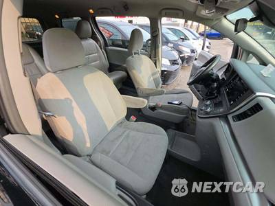 2019 Toyota Sienna L 7-Passenger 119.3" WB - zdjęcie 19 z 21 - miniatura