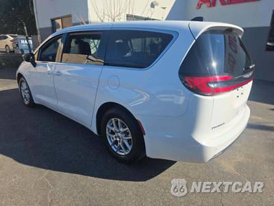 2025 Chrysler Pacifica Select 121.6" WB - zdjęcie 2 z 21 - miniatura