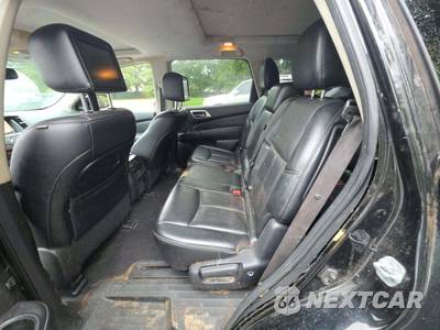 2017 Nissan Pathfinder Platinum - zdjęcie 13 z 29 - miniatura