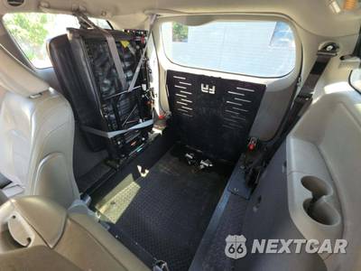 2020 Toyota Sienna L 7-Passenger 119.3" WB - zdjęcie 14 z 21 - miniatura