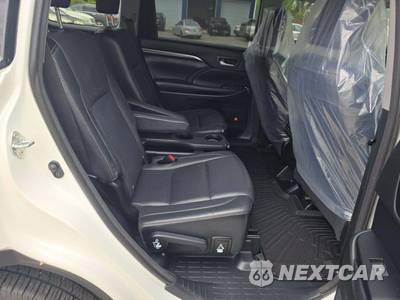 2015 Toyota Highlander Limited - zdjęcie 14 z 23 - miniatura