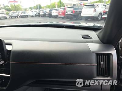 2023 Nissan Pathfinder Rock Creek - zdjęcie 17 z 22 - miniatura