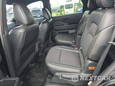2023 Nissan Pathfinder Rock Creek - zdjęcie 10 z 22 - miniatura