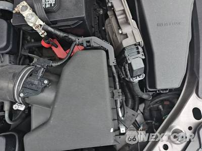 2021 Toyota Camry LE - zdjęcie 35 z 38 - miniatura