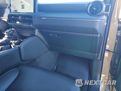 2027 Toyota Land Cruiser - zdjęcie 16 z 21 - miniatura