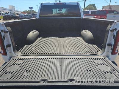 2023 Ram 1500 Tradesman Extended Cab Medium Bed - zdjęcie 11 z 32 - miniatura