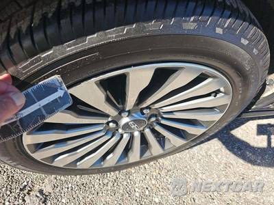 2019 Lincoln Navigator Reserve - zdjęcie 23 z 27 - miniatura