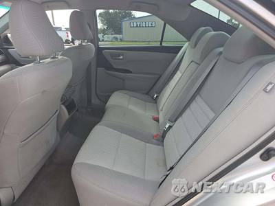 2015 Toyota Camry LE - zdjęcie 10 z 26 - miniatura