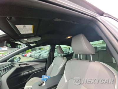 2025 Toyota Camry SE - zdjęcie 8 z 21 - miniatura