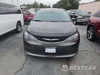 2017 Chrysler Pacifica Touring 121.6" WB