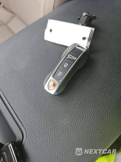 2026 Porsche Panamera - zdjęcie 8 z 22 - miniatura