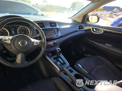 2018 Nissan Sentra SV - zdjęcie 10 z 22 - miniatura