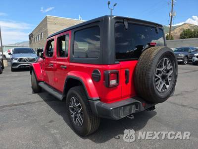 2023 Jeep Wrangler 4 Door Sahara - zdjęcie 2 z 21 - miniatura