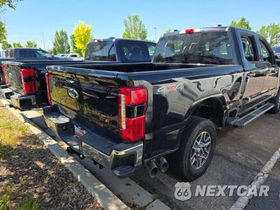 2025 Ford Super Duty F-250 Lariat Crew Cab Medium Bed - zdjęcie 3 z 20 - miniatura