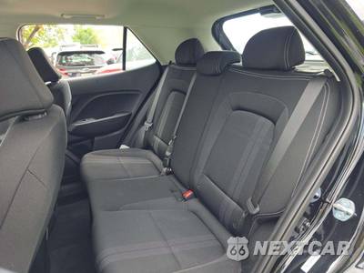2026 Hyundai Venue SEL - zdjęcie 13 z 21 - miniatura