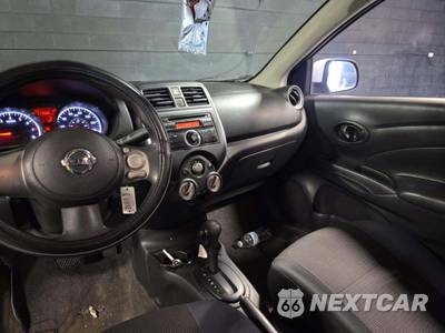 2012 Nissan Versa 1.6 SV Sedan - zdjęcie 10 z 22 - miniatura