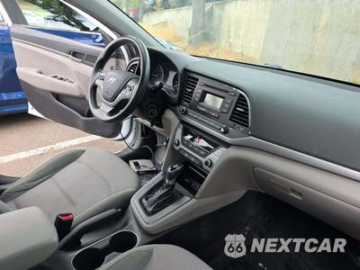 2017 Hyundai Elantra SE Sedan - zdjęcie 19 z 23 - miniatura